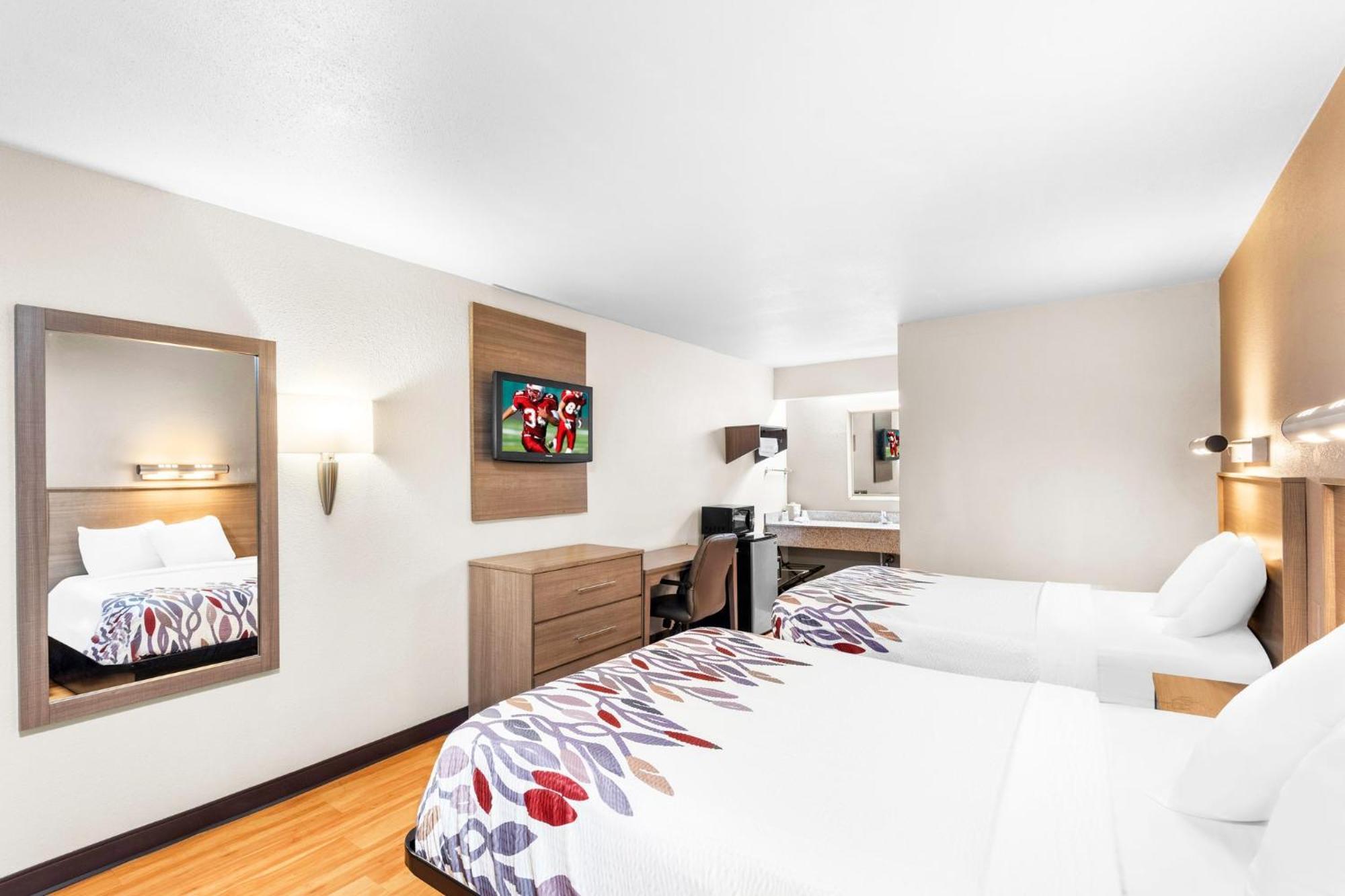 Red Roof Inn Indianapolis North - College Park Екстер'єр фото