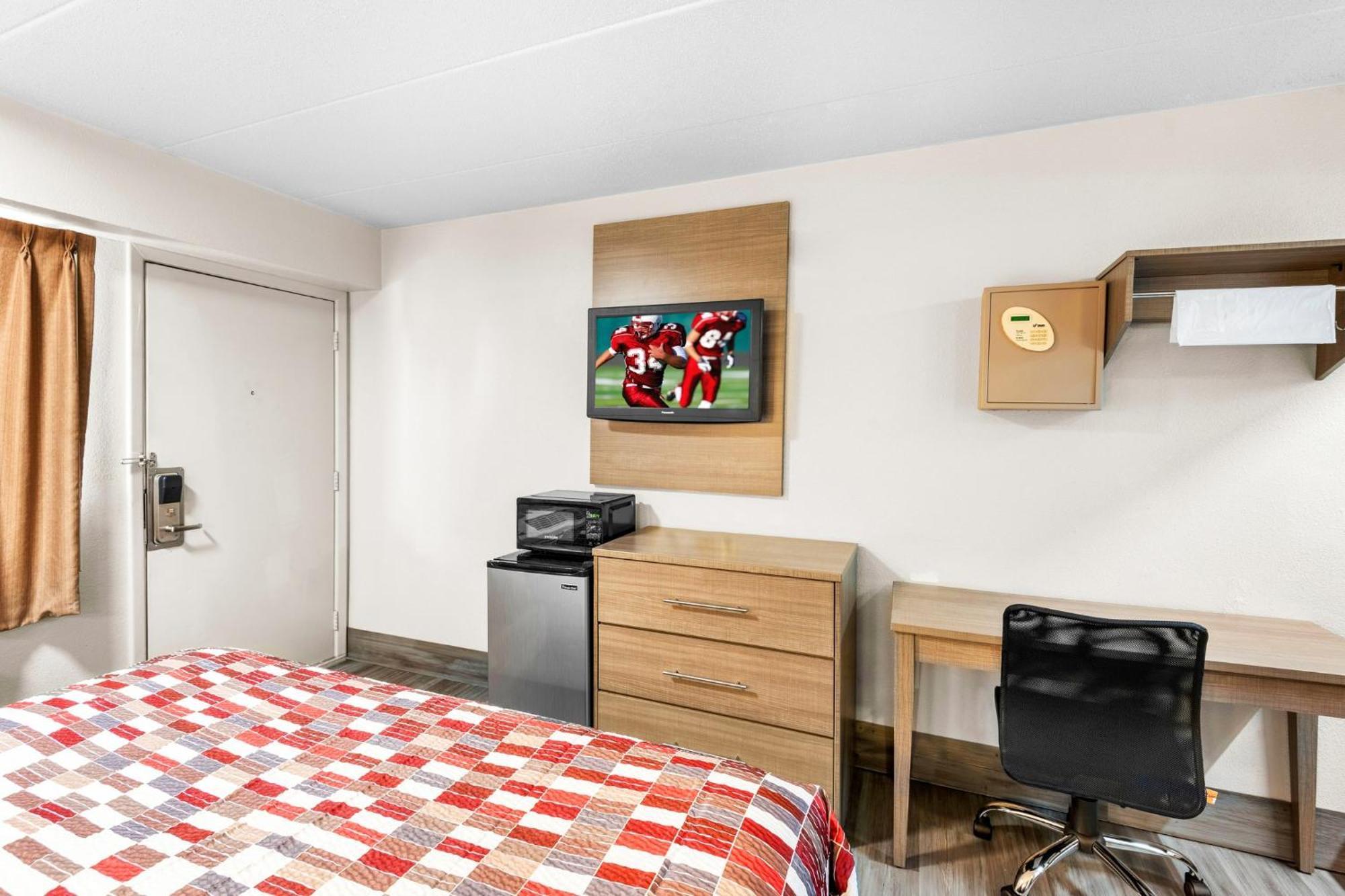 Red Roof Inn Indianapolis North - College Park Екстер'єр фото