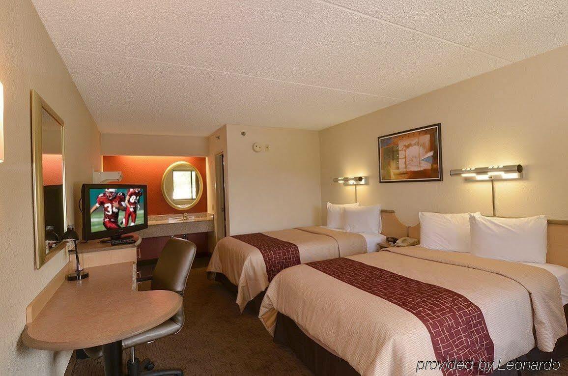 Red Roof Inn Indianapolis North - College Park Екстер'єр фото